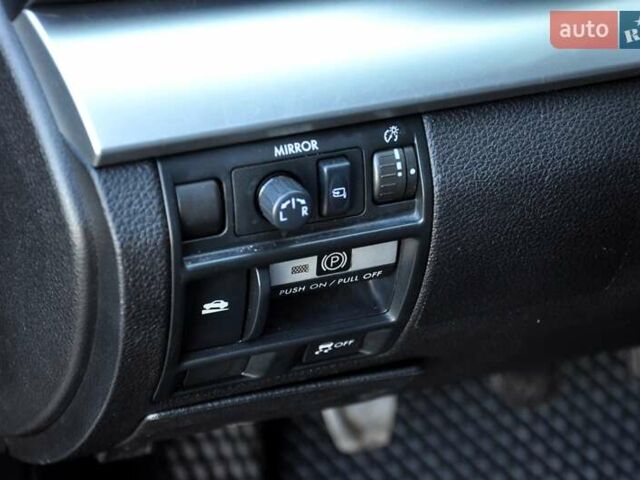 Сірий Субару Аутбек, об'ємом двигуна 2 л та пробігом 251 тис. км за 6800 $, фото 28 на Automoto.ua