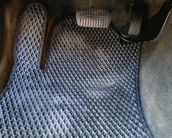 Серый Субару Аутбек, объемом двигателя 2.46 л и пробегом 178 тыс. км за 9999 $, фото 50 на Automoto.ua