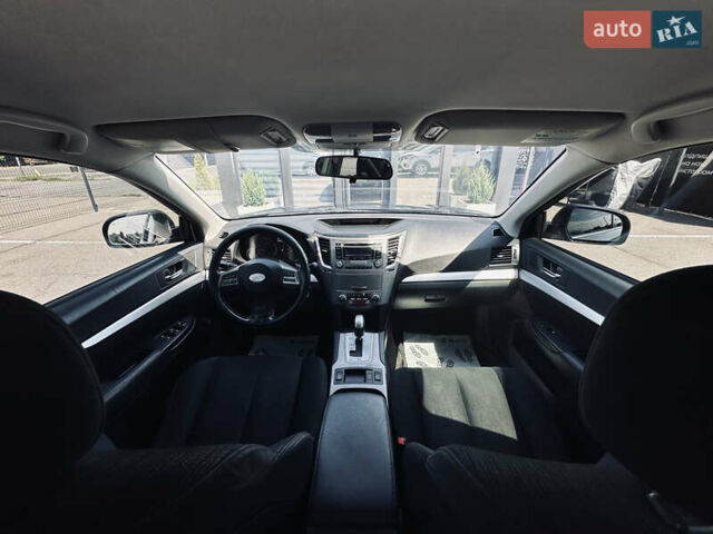 Серый Субару Аутбек, объемом двигателя 2.46 л и пробегом 296 тыс. км за 9400 $, фото 47 на Automoto.ua