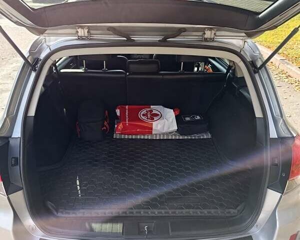 Серый Субару Аутбек, объемом двигателя 2.46 л и пробегом 178 тыс. км за 9999 $, фото 51 на Automoto.ua