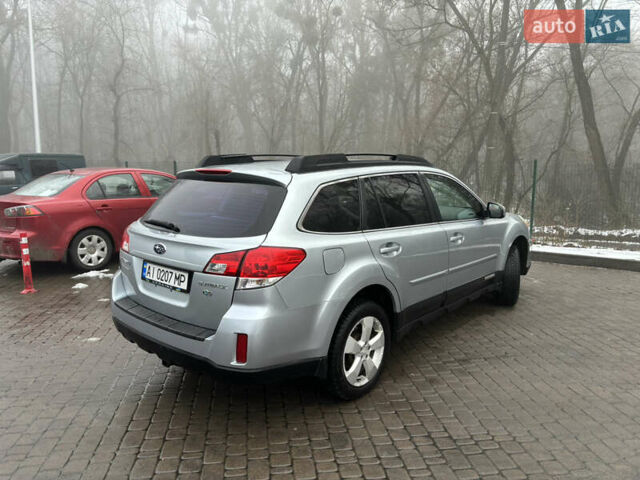 Сірий Субару Аутбек, об'ємом двигуна 2.5 л та пробігом 240 тис. км за 8900 $, фото 3 на Automoto.ua