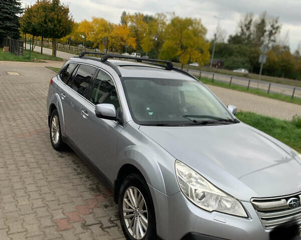Сірий Субару Аутбек, об'ємом двигуна 2.46 л та пробігом 245 тис. км за 11000 $, фото 7 на Automoto.ua