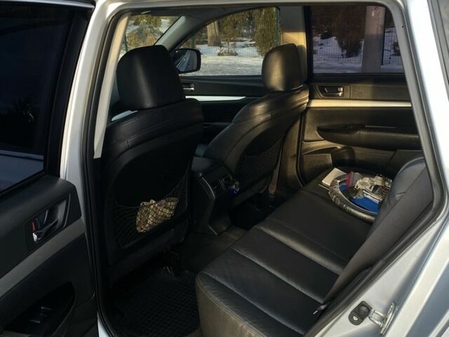 Сірий Субару Аутбек, об'ємом двигуна 2.5 л та пробігом 426 тис. км за 9500 $, фото 11 на Automoto.ua