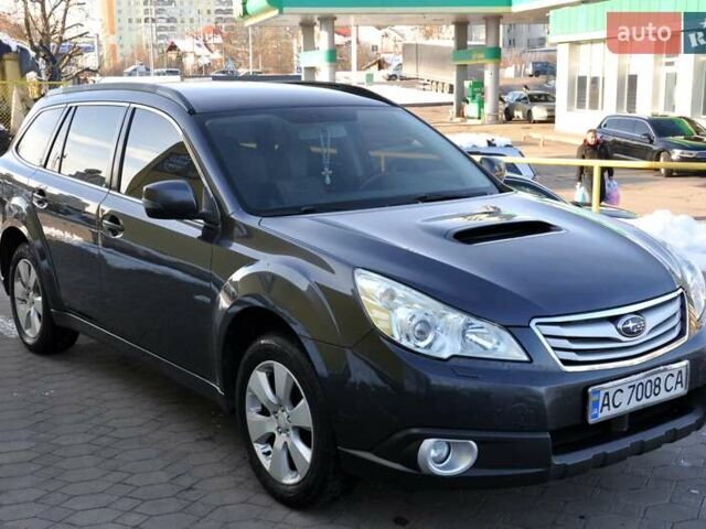 Сірий Субару Аутбек, об'ємом двигуна 2 л та пробігом 251 тис. км за 6800 $, фото 5 на Automoto.ua