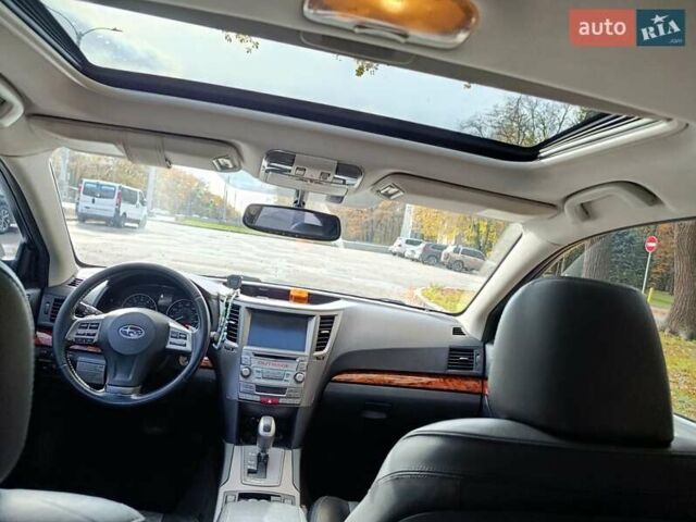 Серый Субару Аутбек, объемом двигателя 2.46 л и пробегом 178 тыс. км за 9999 $, фото 26 на Automoto.ua