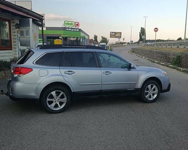 Сірий Субару Аутбек, об'ємом двигуна 2.46 л та пробігом 170 тис. км за 10700 $, фото 9 на Automoto.ua