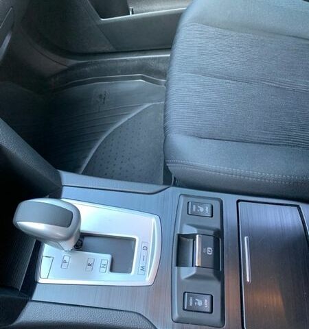 Сірий Субару Аутбек, об'ємом двигуна 2 л та пробігом 134 тис. км за 14200 $, фото 19 на Automoto.ua