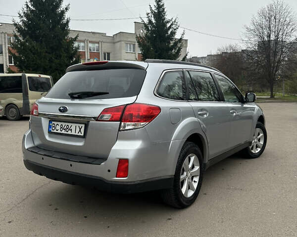 Сірий Субару Аутбек, об'ємом двигуна 2.46 л та пробігом 196 тис. км за 10499 $, фото 8 на Automoto.ua