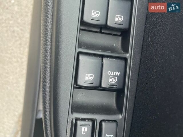 Серый Субару Аутбек, объемом двигателя 2 л и пробегом 180 тыс. км за 9490 $, фото 23 на Automoto.ua