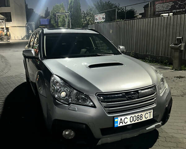 Сірий Субару Аутбек, об'ємом двигуна 2 л та пробігом 292 тис. км за 12900 $, фото 4 на Automoto.ua