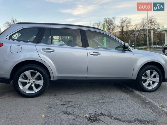 Серый Субару Аутбек, объемом двигателя 2 л и пробегом 181 тыс. км за 9999 $, фото 18 на Automoto.ua