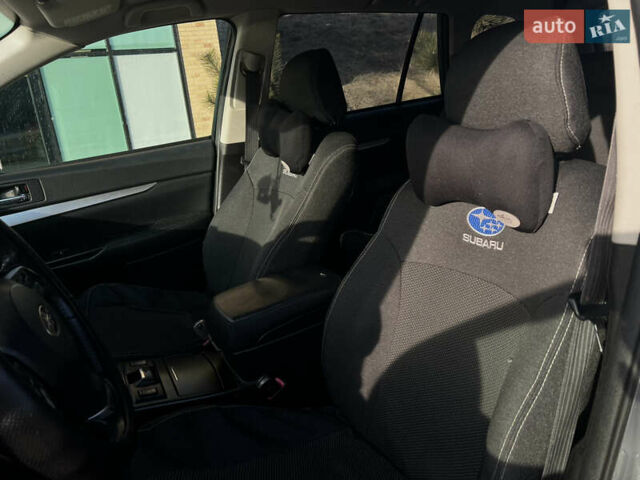 Серый Субару Аутбек, объемом двигателя 2 л и пробегом 267 тыс. км за 6800 $, фото 6 на Automoto.ua