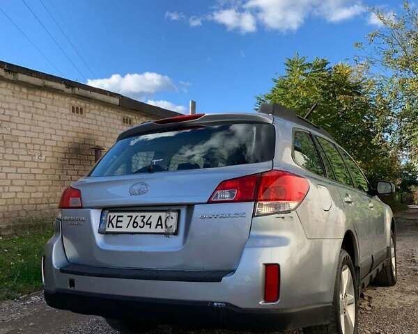 Сірий Субару Аутбек, об'ємом двигуна 2.46 л та пробігом 188 тис. км за 8200 $, фото 5 на Automoto.ua