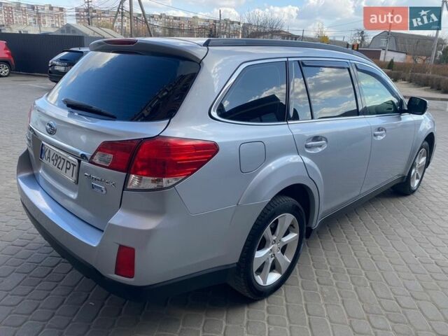 Серый Субару Аутбек, объемом двигателя 2 л и пробегом 265 тыс. км за 12000 $, фото 5 на Automoto.ua