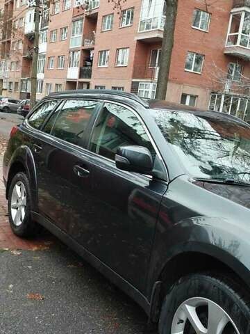 Серый Субару Аутбек, объемом двигателя 2.46 л и пробегом 180 тыс. км за 9000 $, фото 3 на Automoto.ua