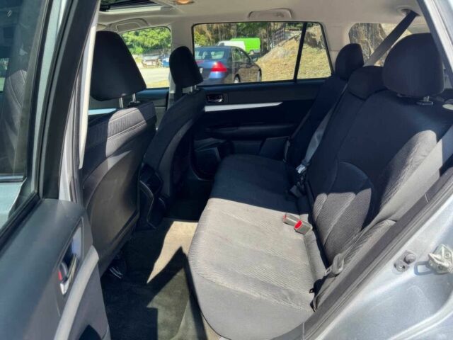 Серый Субару Аутбек, объемом двигателя 2.5 л и пробегом 81 тыс. км за 2000 $, фото 12 на Automoto.ua