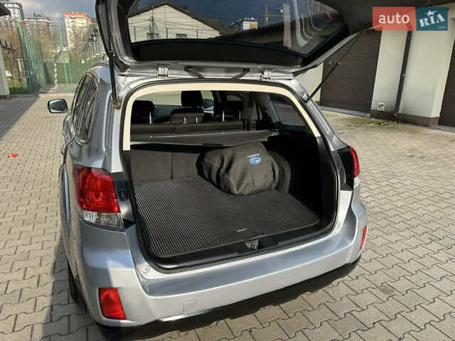 Серый Субару Аутбек, объемом двигателя 2 л и пробегом 269 тыс. км за 7950 $, фото 36 на Automoto.ua