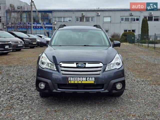 Серый Субару Аутбек, объемом двигателя 2.46 л и пробегом 322 тыс. км за 9500 $, фото 1 на Automoto.ua