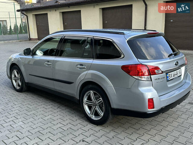 Серый Субару Аутбек, объемом двигателя 2 л и пробегом 269 тыс. км за 7950 $, фото 14 на Automoto.ua