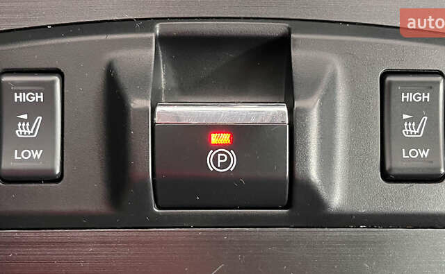 Субару Аутбек 2013 в Львове на Automoto.ua Серый Субару Аутбек, объемом двигателя 2 л и пробегом 180 тыс. км за 11150 $, фото 19 на Automoto.ua