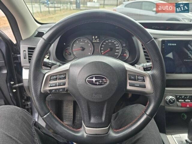 Серый Субару Аутбек, объемом двигателя 2.46 л и пробегом 322 тыс. км за 9500 $, фото 11 на Automoto.ua