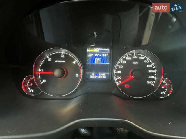 Серый Субару Аутбек, объемом двигателя 2 л и пробегом 267 тыс. км за 6800 $, фото 5 на Automoto.ua