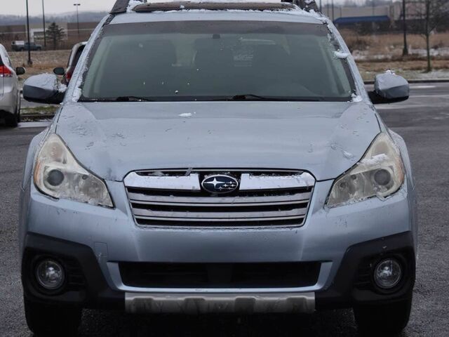 Серый Субару Аутбек, объемом двигателя 2.5 л и пробегом 83 тыс. км за 2000 $, фото 1 на Automoto.ua