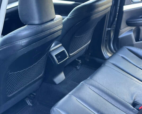 Сірий Субару Аутбек, об'ємом двигуна 2 л та пробігом 292 тис. км за 11800 $, фото 24 на Automoto.ua