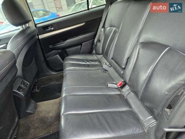 Серый Субару Аутбек, объемом двигателя 2.46 л и пробегом 322 тыс. км за 9500 $, фото 20 на Automoto.ua