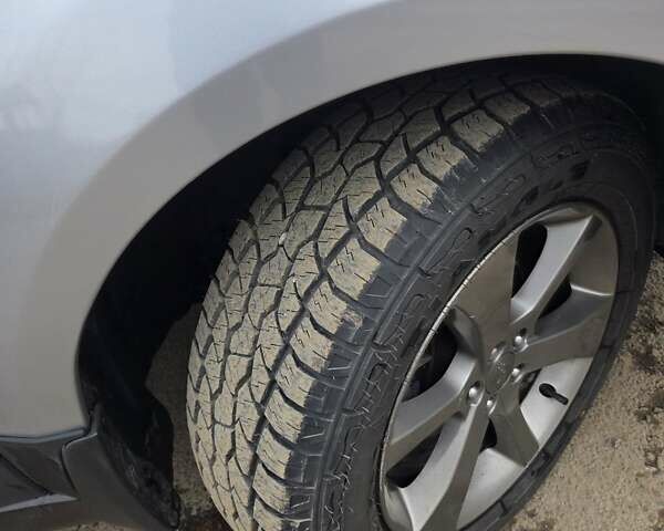 Серый Субару Аутбек, объемом двигателя 2.46 л и пробегом 112 тыс. км за 14800 $, фото 9 на Automoto.ua