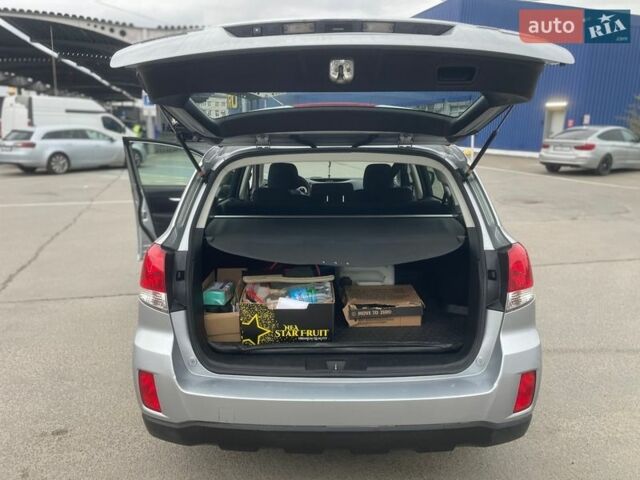 Серый Субару Аутбек, объемом двигателя 2 л и пробегом 180 тыс. км за 9490 $, фото 15 на Automoto.ua