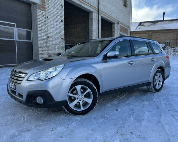 Сірий Субару Аутбек, об'ємом двигуна 2 л та пробігом 262 тис. км за 11000 $, фото 3 на Automoto.ua