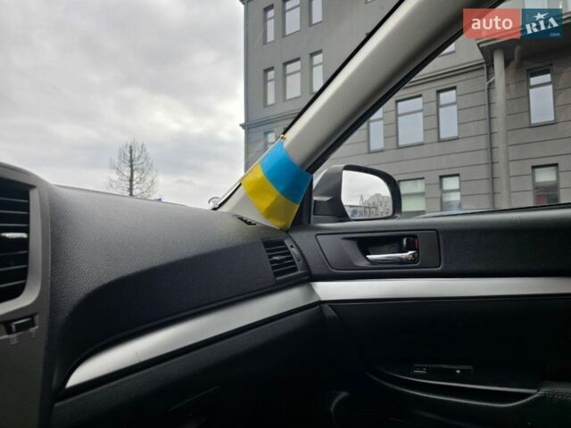 Серый Субару Аутбек, объемом двигателя 2.46 л и пробегом 322 тыс. км за 9500 $, фото 14 на Automoto.ua