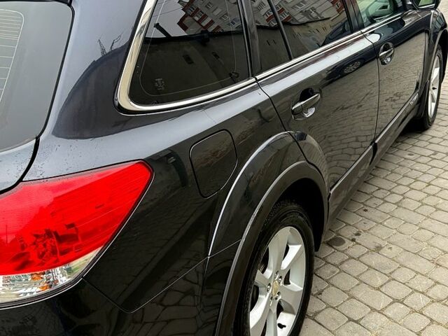 Серый Субару Аутбек, объемом двигателя 2.5 л и пробегом 270 тыс. км за 9000 $, фото 6 на Automoto.ua