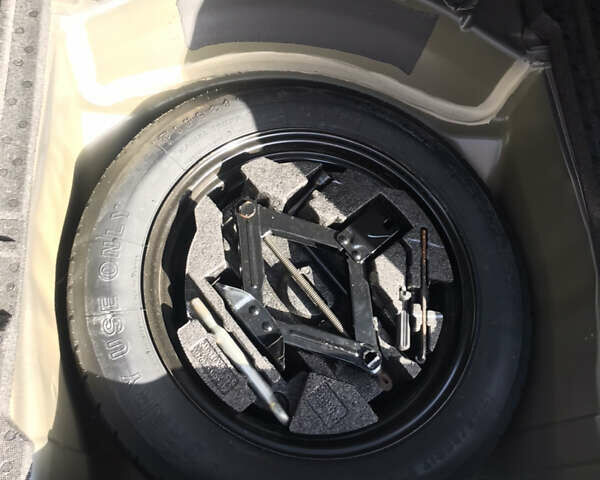 Сірий Субару Аутбек, об'ємом двигуна 2.5 л та пробігом 224 тис. км за 10999 $, фото 8 на Automoto.ua