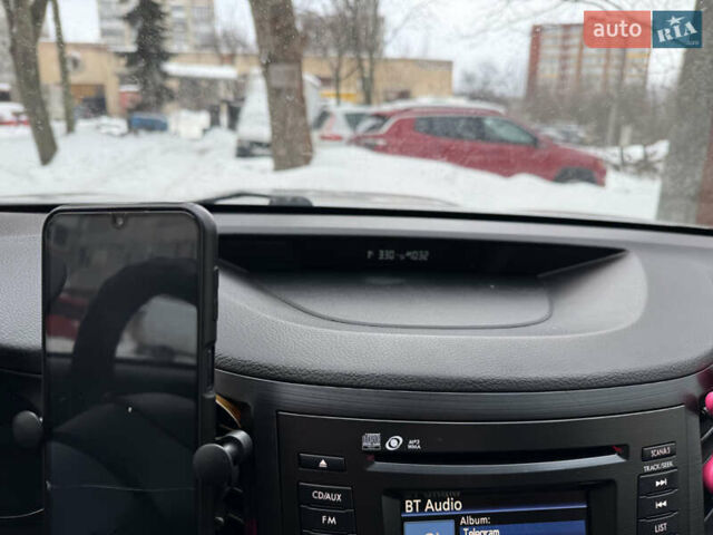 Серый Субару Аутбек, объемом двигателя 2 л и пробегом 271 тыс. км за 8500 $, фото 5 на Automoto.ua