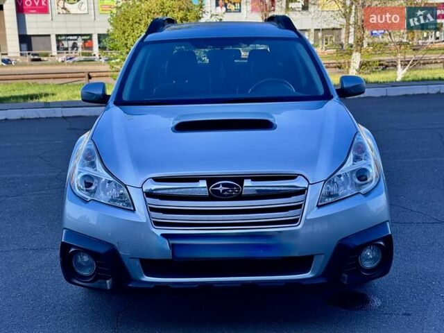 Серый Субару Аутбек, объемом двигателя 2.5 л и пробегом 130 тыс. км за 7700 $, фото 12 на Automoto.ua