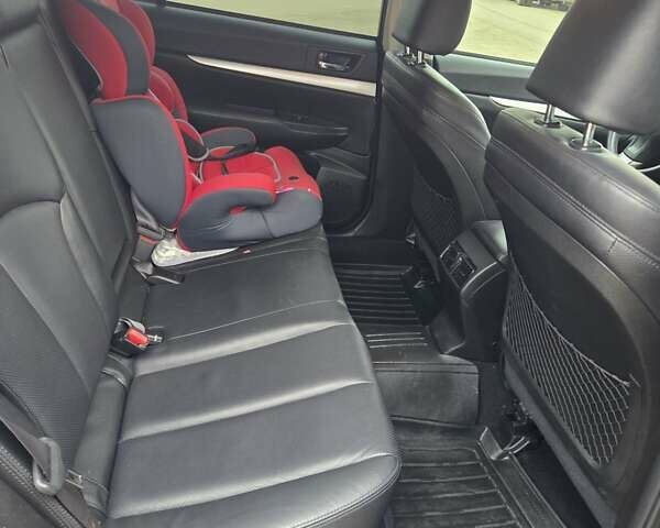 Серый Субару Аутбек, объемом двигателя 2.46 л и пробегом 112 тыс. км за 14800 $, фото 15 на Automoto.ua