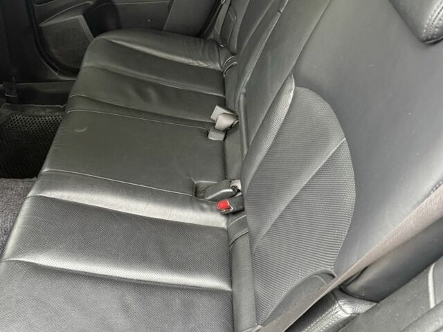 Серый Субару Аутбек, объемом двигателя 2.5 л и пробегом 270 тыс. км за 9500 $, фото 7 на Automoto.ua