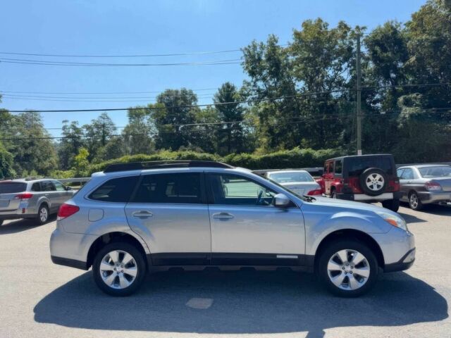 Серый Субару Аутбек, объемом двигателя 2.5 л и пробегом 81 тыс. км за 2000 $, фото 6 на Automoto.ua