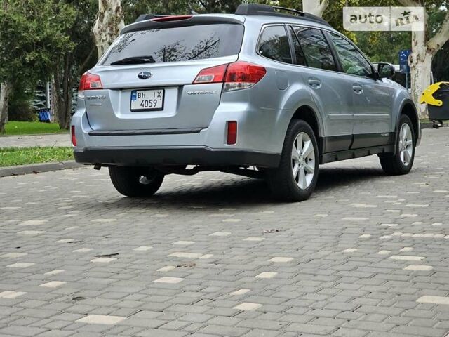Серый Субару Аутбек, объемом двигателя 2.46 л и пробегом 152 тыс. км за 11700 $, фото 4 на Automoto.ua