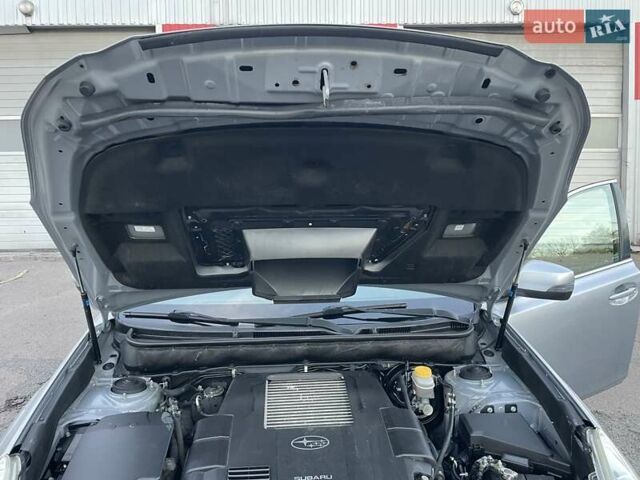 Серый Субару Аутбек, объемом двигателя 2 л и пробегом 181 тыс. км за 9999 $, фото 13 на Automoto.ua