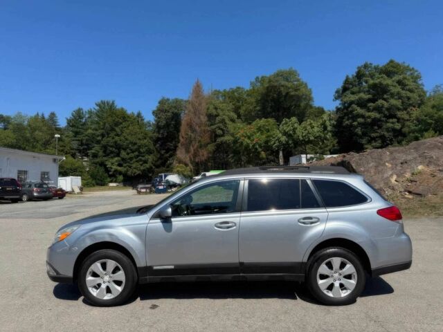 Серый Субару Аутбек, объемом двигателя 2.5 л и пробегом 81 тыс. км за 2000 $, фото 3 на Automoto.ua