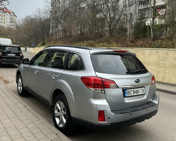 Сірий Субару Аутбек, об'ємом двигуна 2.46 л та пробігом 196 тис. км за 10499 $, фото 5 на Automoto.ua