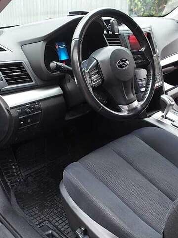 Серый Субару Аутбек, объемом двигателя 2.46 л и пробегом 180 тыс. км за 9000 $, фото 8 на Automoto.ua