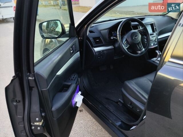 Серый Субару Аутбек, объемом двигателя 2 л и пробегом 268 тыс. км за 10500 $, фото 9 на Automoto.ua