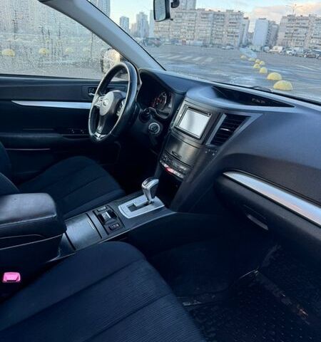 Сірий Субару Аутбек, об'ємом двигуна 2 л та пробігом 299 тис. км за 8850 $, фото 15 на Automoto.ua