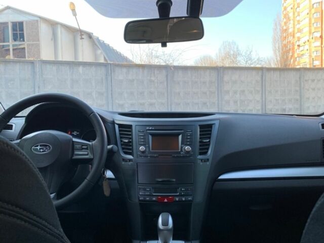 Сірий Субару Аутбек, об'ємом двигуна 2 л та пробігом 134 тис. км за 13600 $, фото 15 на Automoto.ua