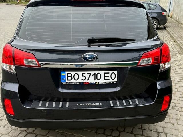 Серый Субару Аутбек, объемом двигателя 2.5 л и пробегом 270 тыс. км за 9000 $, фото 5 на Automoto.ua