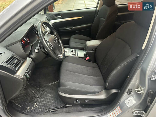 Серый Субару Аутбек, объемом двигателя 2.46 л и пробегом 216 тыс. км за 10700 $, фото 16 на Automoto.ua